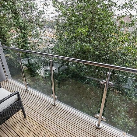 Stylish Town Centre Apartment, W Parking, Nr Beach Bournemouth Ngoại thất bức ảnh
