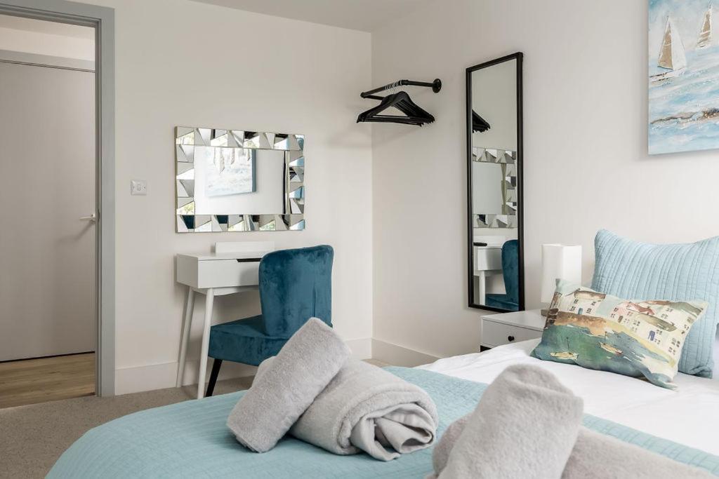 Stylish Town Centre Apartment, W Parking, Nr Beach Bournemouth Ngoại thất bức ảnh