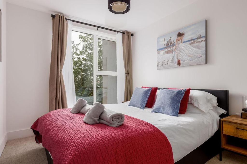 Stylish Town Centre Apartment, W Parking, Nr Beach Bournemouth Ngoại thất bức ảnh