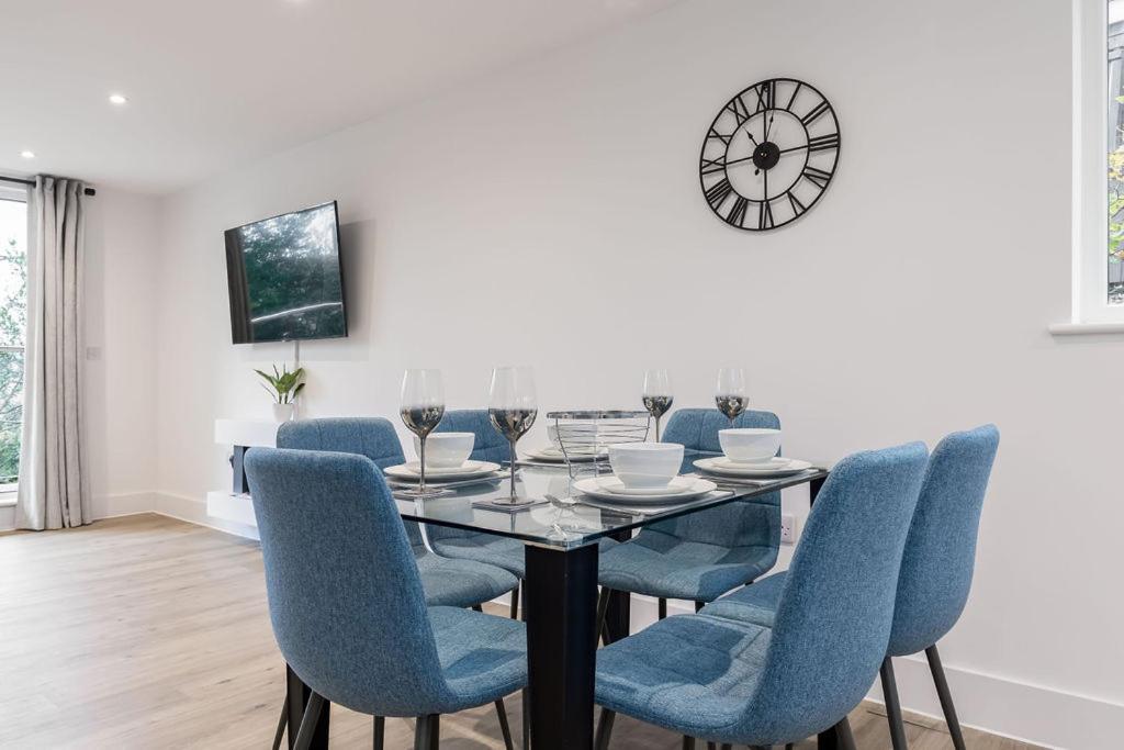 Stylish Town Centre Apartment, W Parking, Nr Beach Bournemouth Ngoại thất bức ảnh